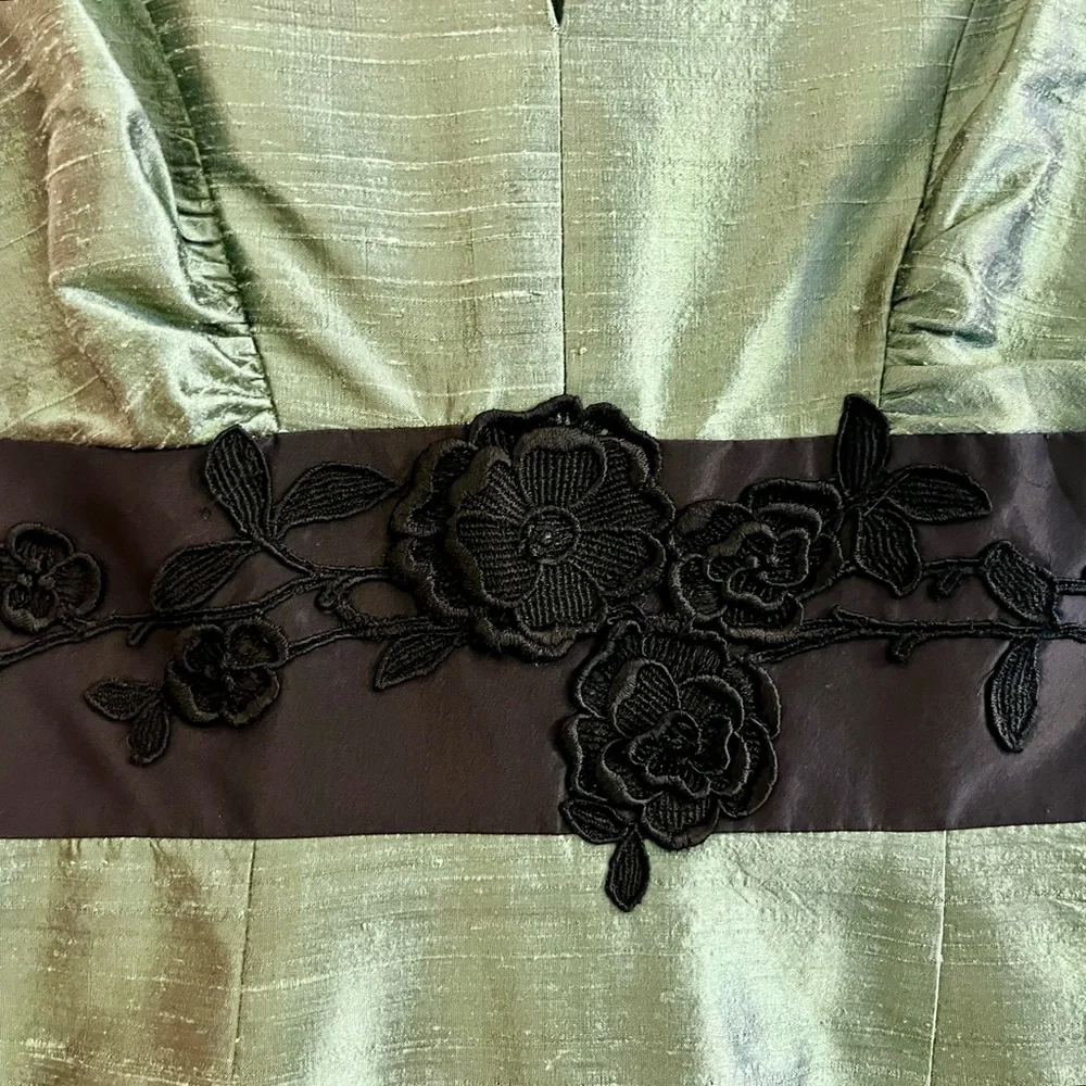 Classy & Cute Green Cocktail Dress with Black Waistband - Picture 2 of 7